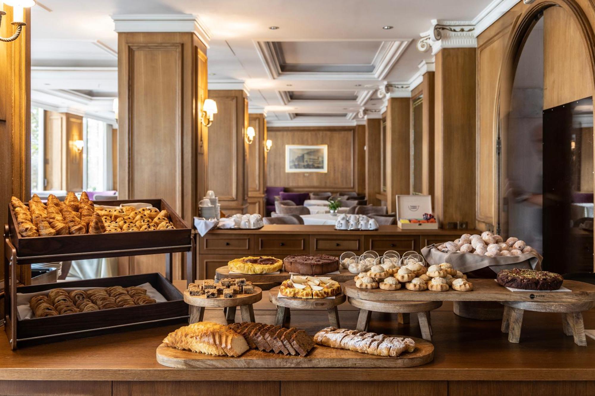 Njv Athens Plaza Hotel Luaran gambar The Café